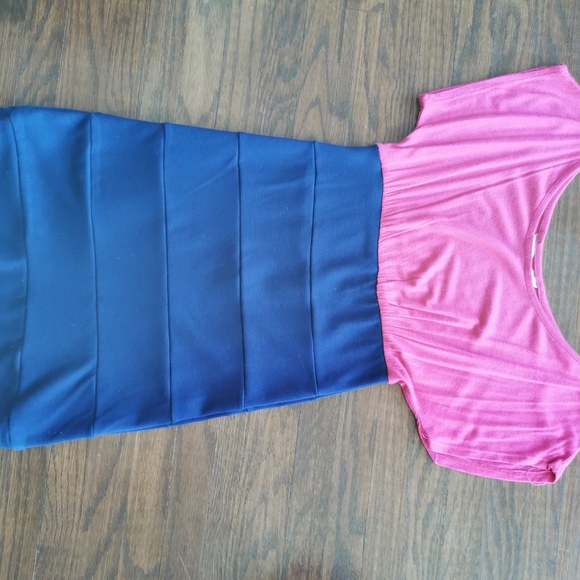 Costa Blanca Dress - Picture 1 of 3